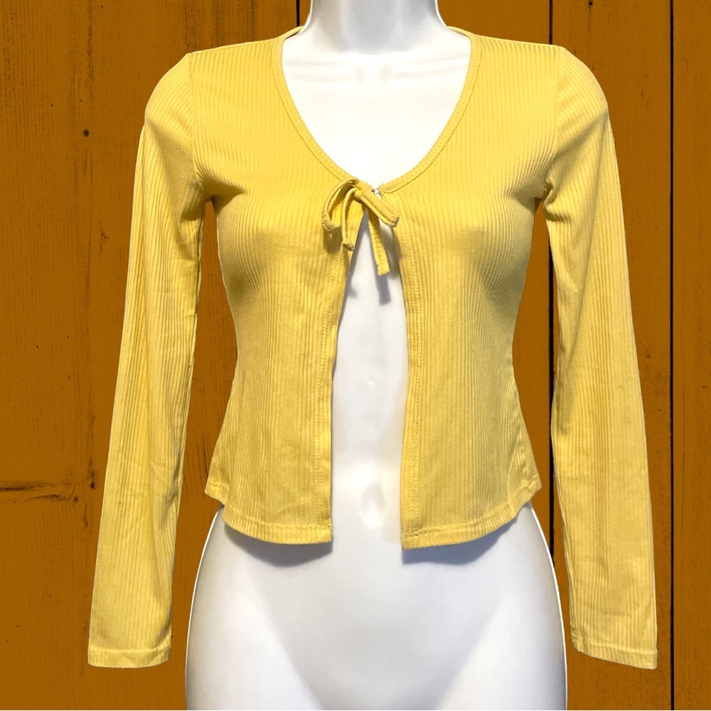 White fawn Sunny Ribbed Tie-Front Long Sleeve Top Size Small